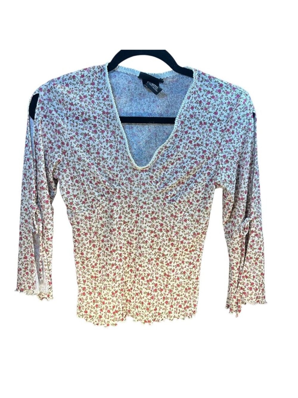 No Boundaries Floral 3/4 Slit Sleeve Blouse VNeck Lightweight Fabric Feminine St
